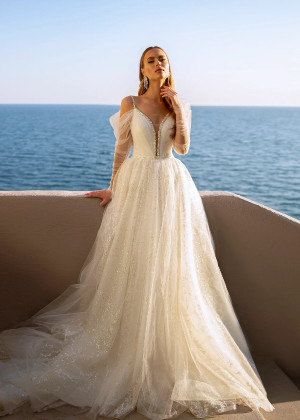 Beaded Ivory Lace Tulle Shiny Wedding Dress With Detachable Sleeves Beaded Ivory Lace Tulle Shiny Wedding Dress With Detachable Sleeves